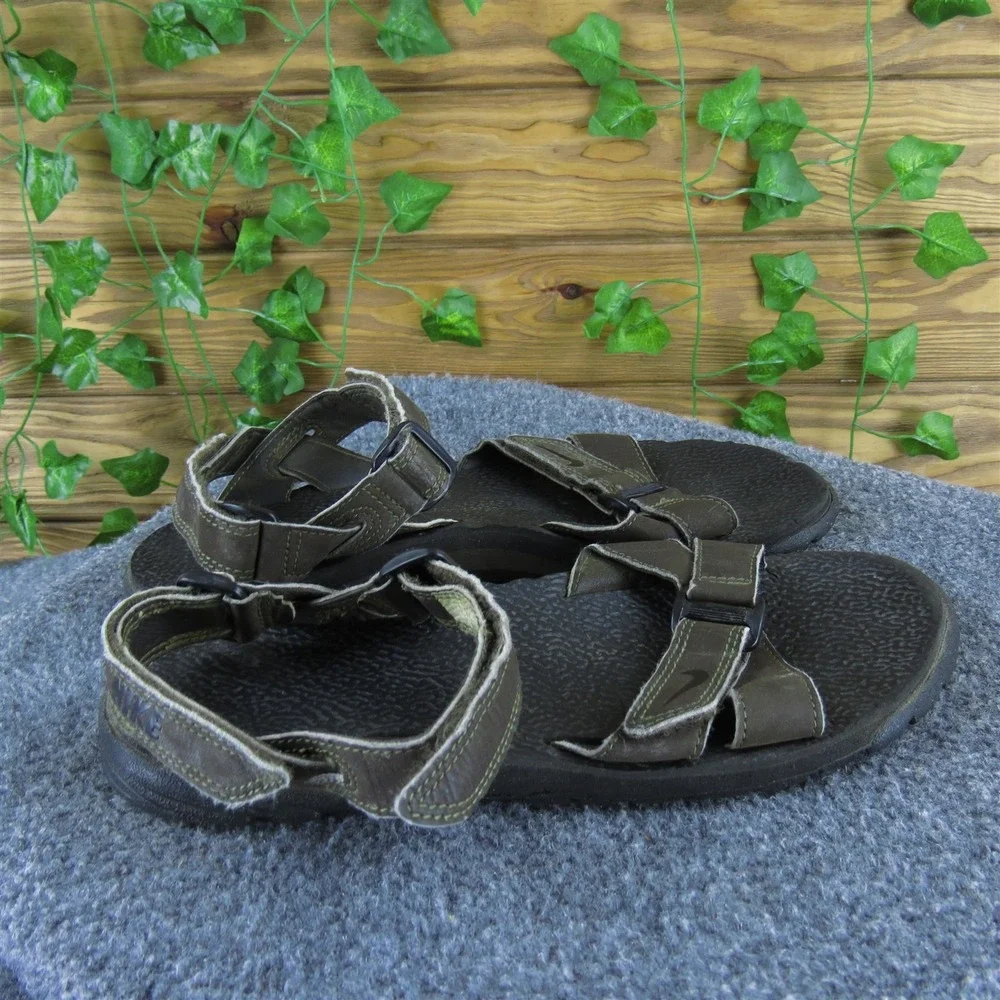 Nike Men  Ankle‎ Strap Brown Synthetic Size 8 Medium  Used 2025